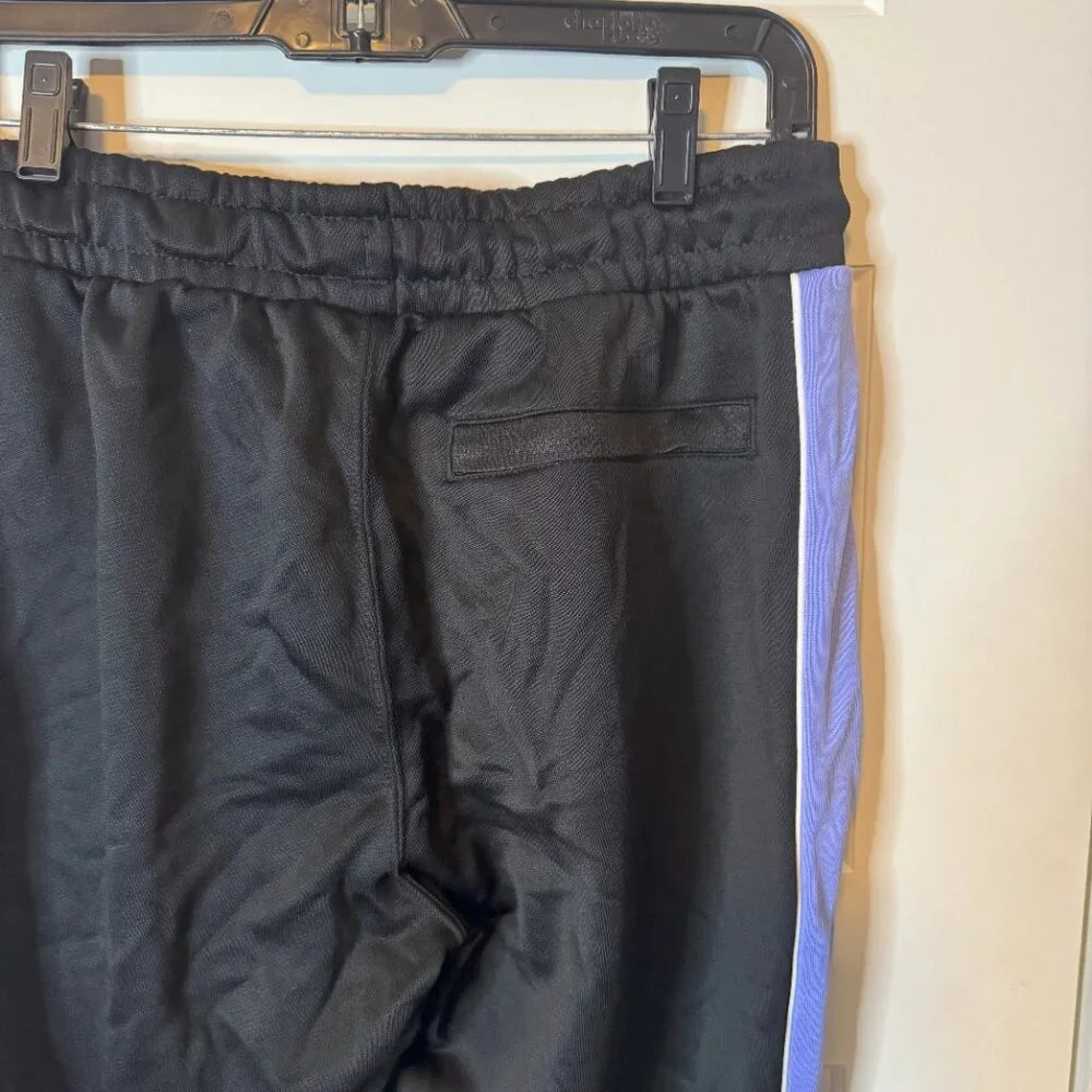 Men's Puma sweatpants Fandom T7 jacquard trackpant, Size Medium, NWT - Picture 2 of 5